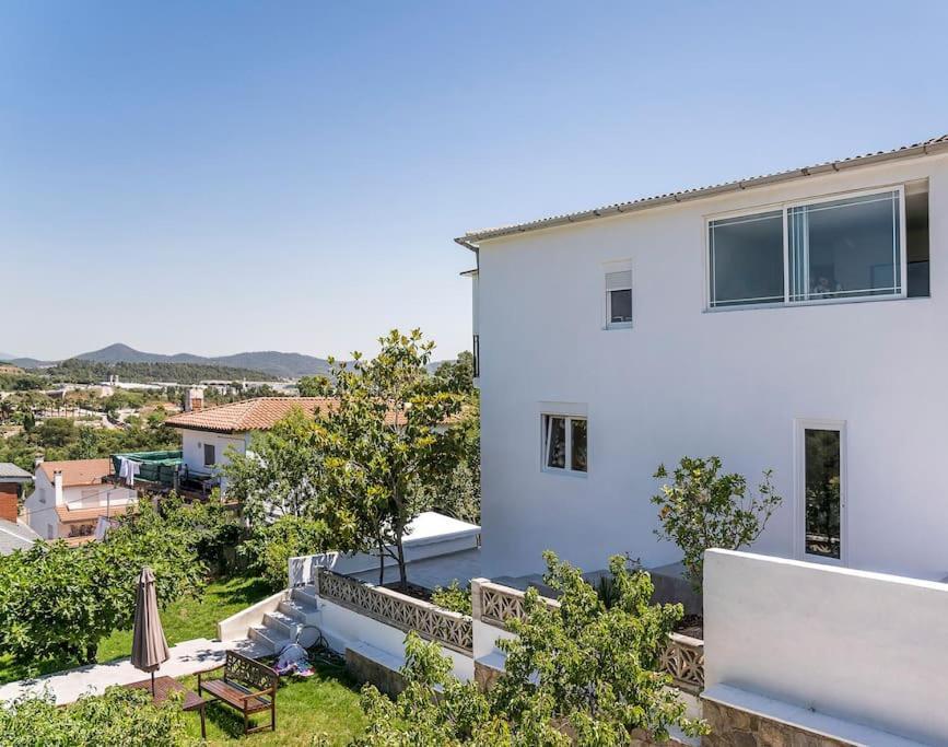 20 Min From Bcn- Charming House W/ Pool & Bbq Area Villa Cervello ภายนอก รูปภาพ